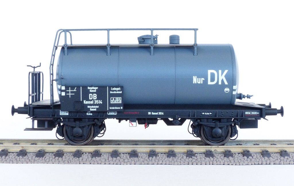 DB 24m3 Einheitsbauart Leichtbau-Kesselwagen Bahndienstwagen für DK